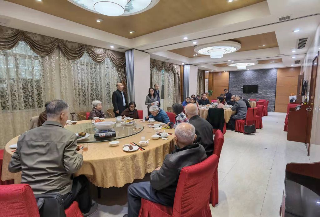 座谈会现场 座谈会现场